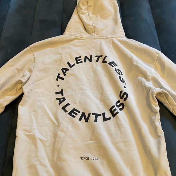 TALENTLESS CIRCLE LOGO HOODIE - Picture 3 of 4